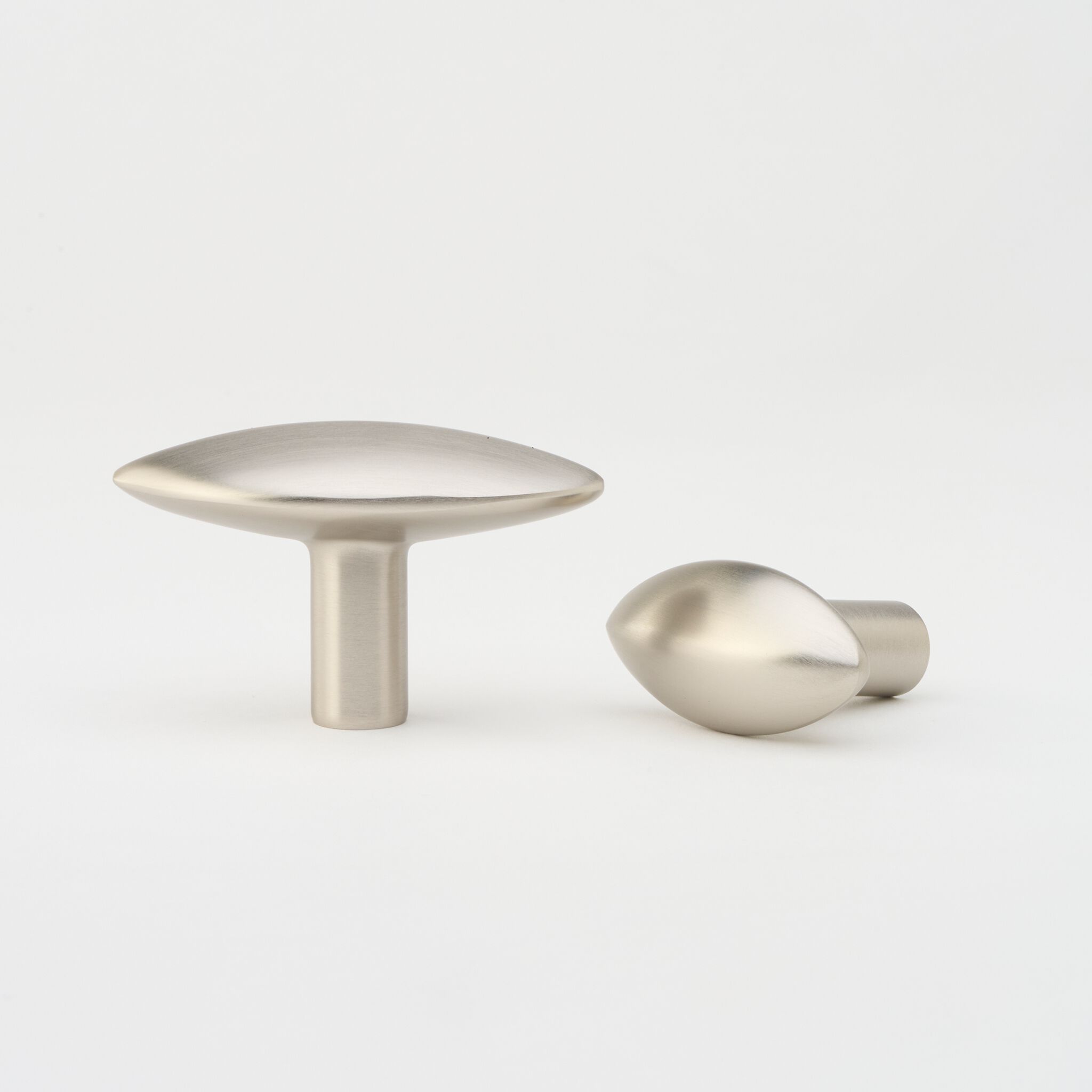 Латунная ручка Lo & Co Interiors Almond ARCH-00063487 - Вид №13