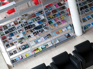 Двухсторонняя стойка дисплея от Земли