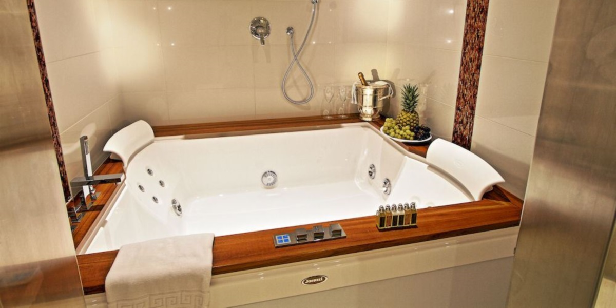 Ванна встроенная с гидромассажем "BASE" Aura Plus 9H43-334 Jacuzzi 9H43334 - Вид №5