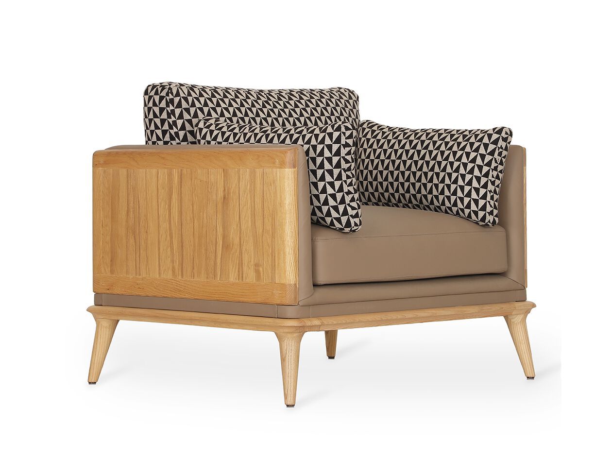 Тканевое кресло с подлокотниками Alankaram Mysig ARCH-00117749