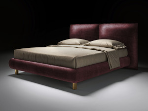 Двуспальная кровать с мягким изголовьем