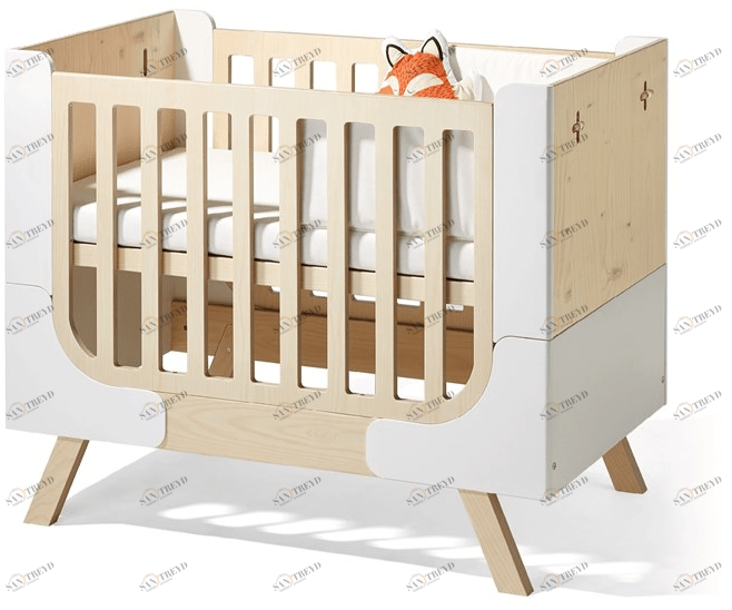 Richard Lampert Деревянная лакированная кроватка Famille garage sun-id-1372100