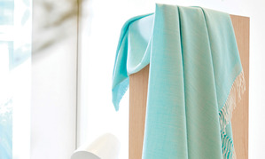 PLUME_CE плед бирюзовый 130/170 шерсть 52% акрил 48%, 110 г/м2 Blanc des Vosges