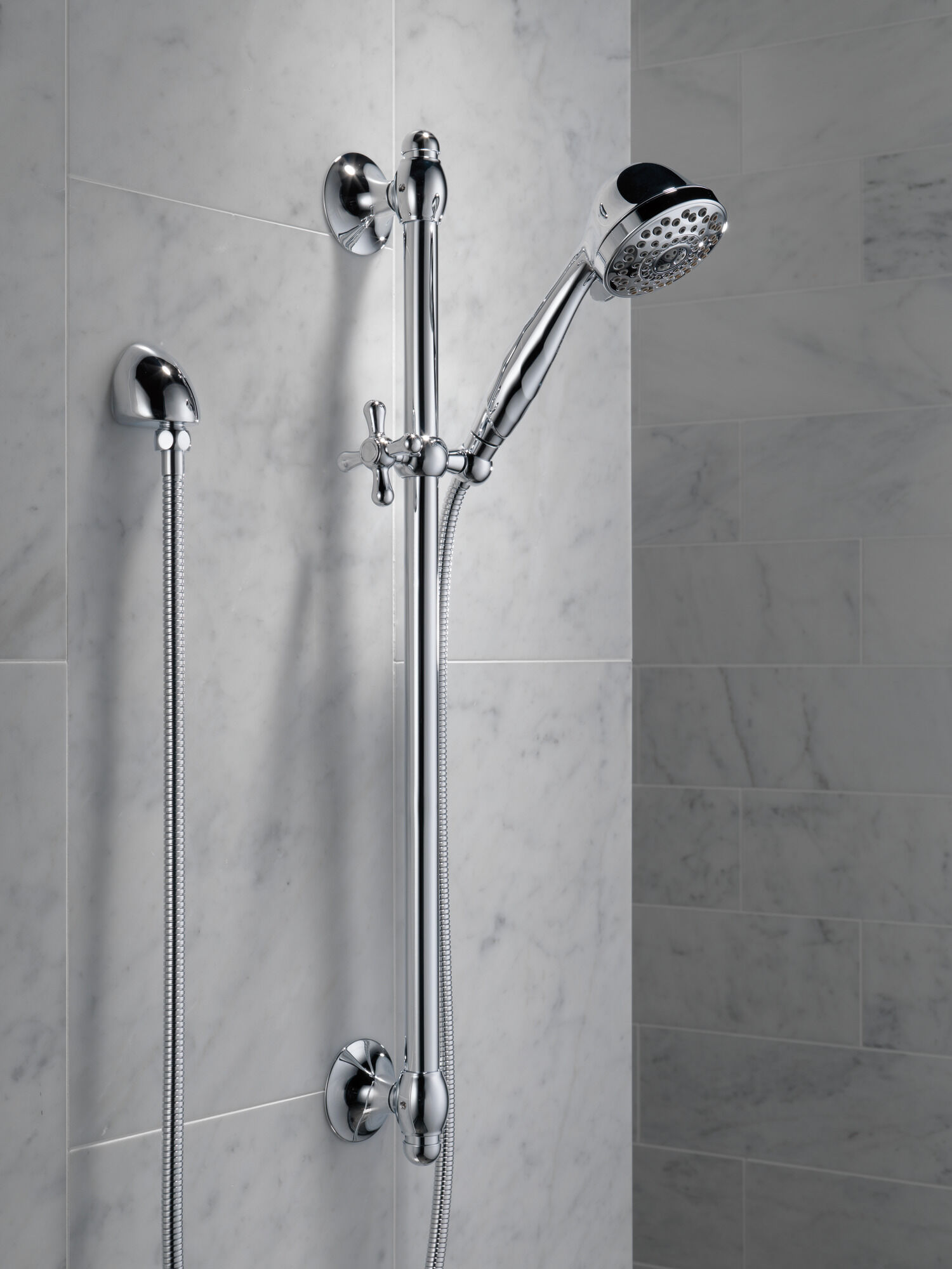 Ручной душ с раздвижной штангой Premium 7 позиций Delta Faucet 51708-SS - Вид №2