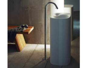 Латунный напольный дозирующий носик для умывальника