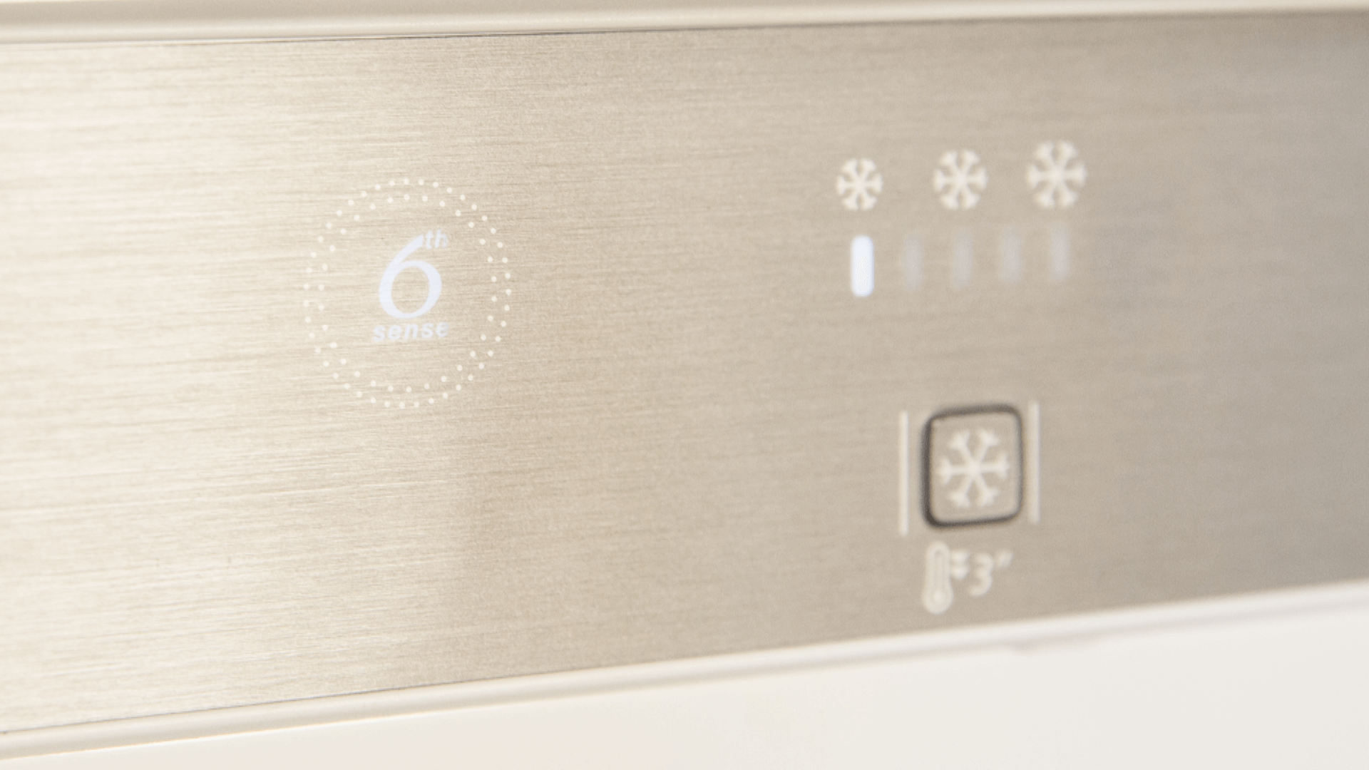ART 9813/A++ SFS Встраиваемые холодильники / высота 193,5 см. объем 310 л. (230 л /80 л), 6th sense fresh control - система автоматического контроля и регулирования уровня влажности в холодильном отделении, электронное управление с сенсорным управлением Santreyd  - Вид №2