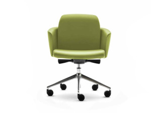 Офисное кресло с регулируемой высотой из кожи