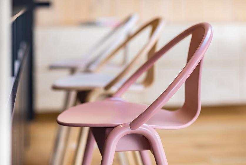 TON Высокий деревянный табурет со спинкой Again 311 006 - Вид №1