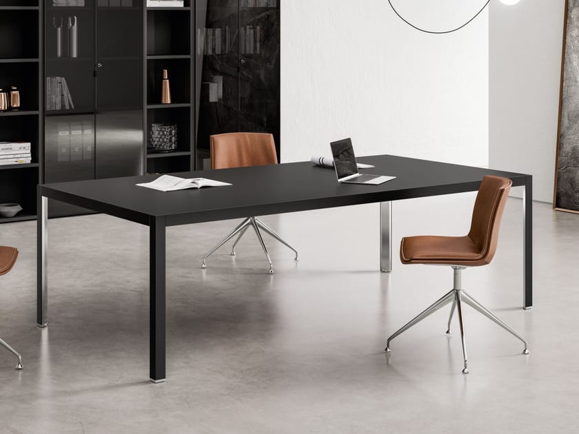 Прямоугольный стол для совещаний из лакированного стекла About Office Hype ARCH-00091022