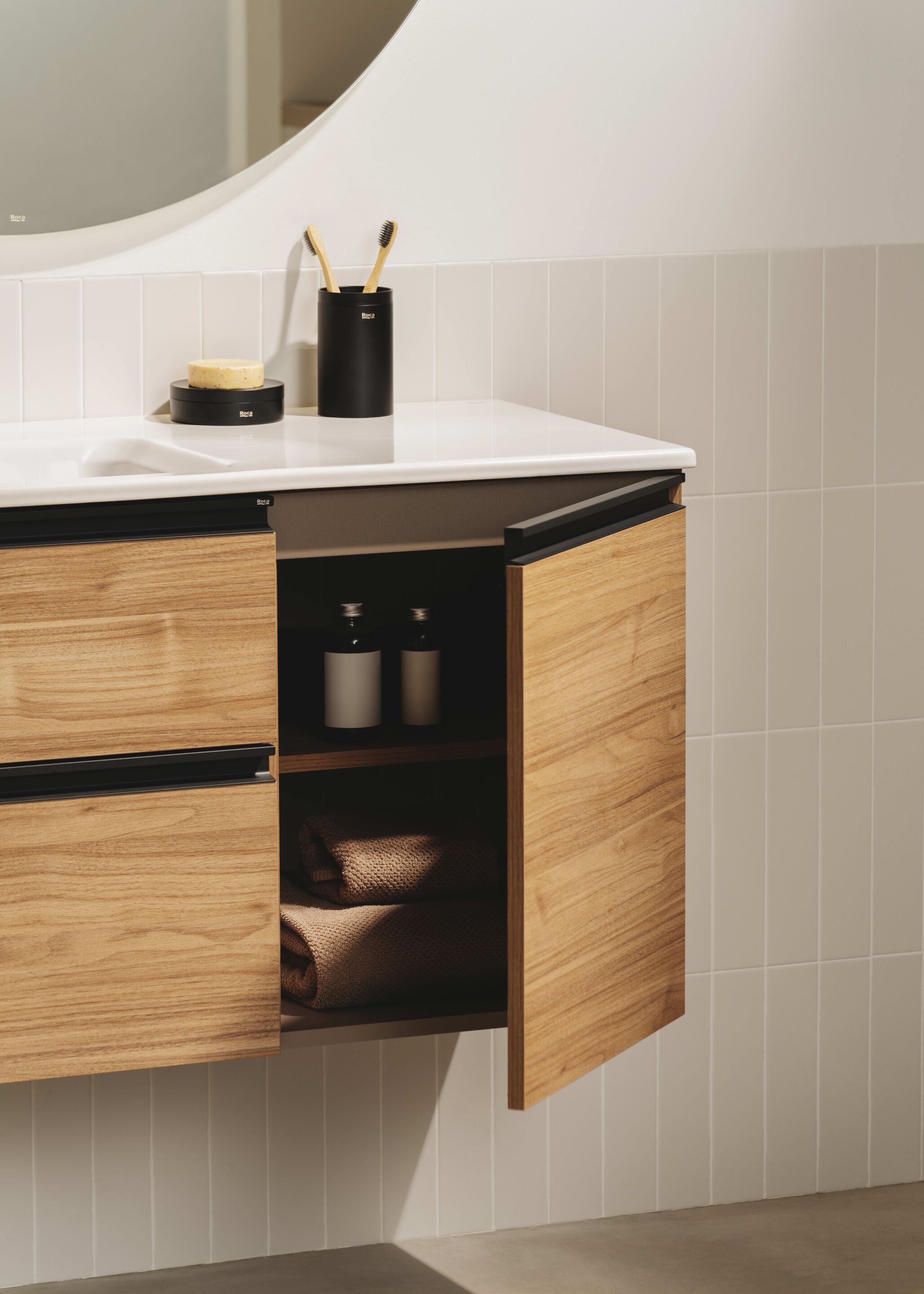 Деревянный подвесной шкаф для умывальника с выдвижными ящиками Roca The Gap ARCH-00133404 - Вид №2