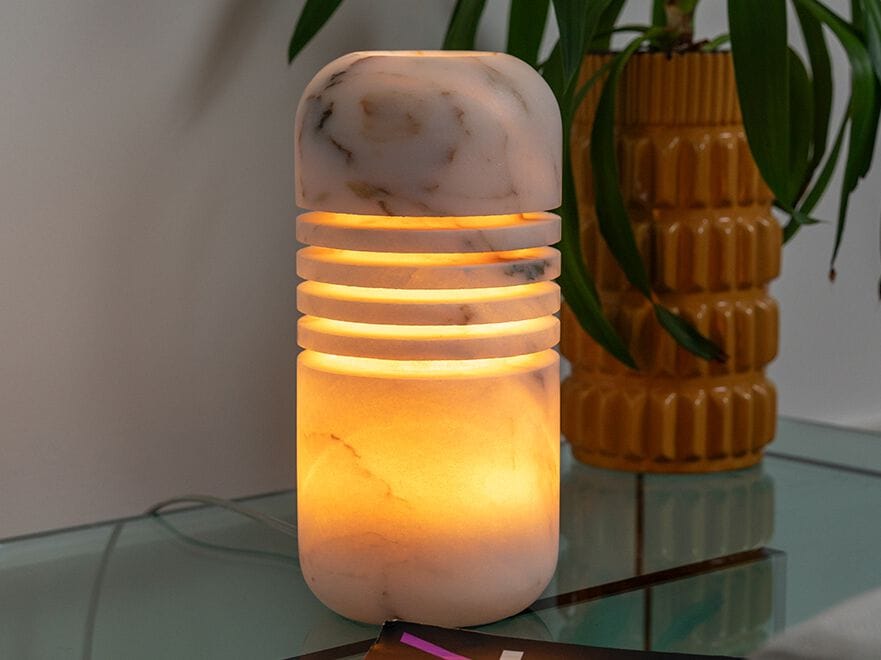 Настольная лампа из мрамора Extremoz Maami Home Lumi ARCH-00106009