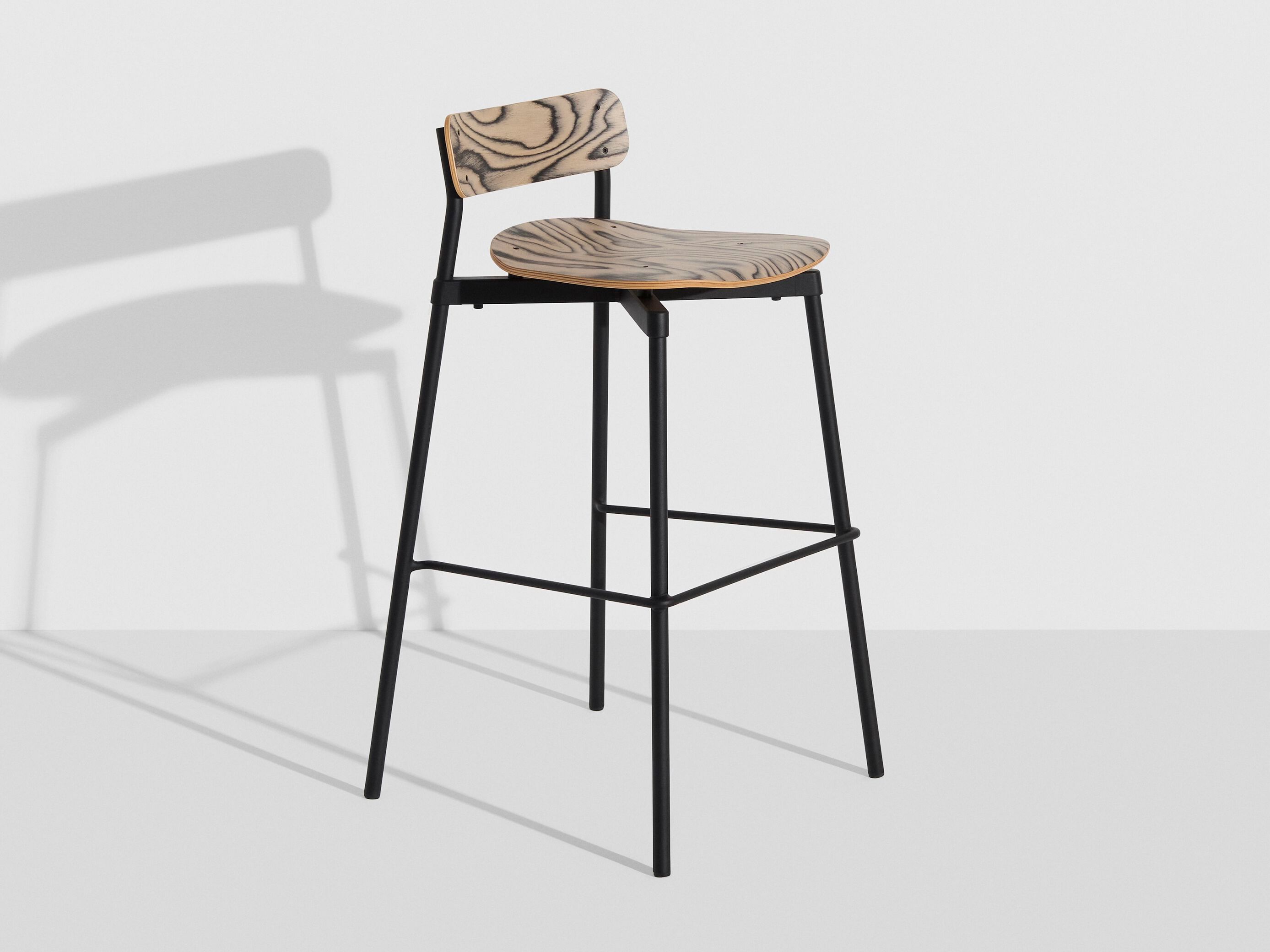 Высокий штабелируемый деревянный стул Alps с подставкой для ног Petite Friture Fromme ARCH-00136009