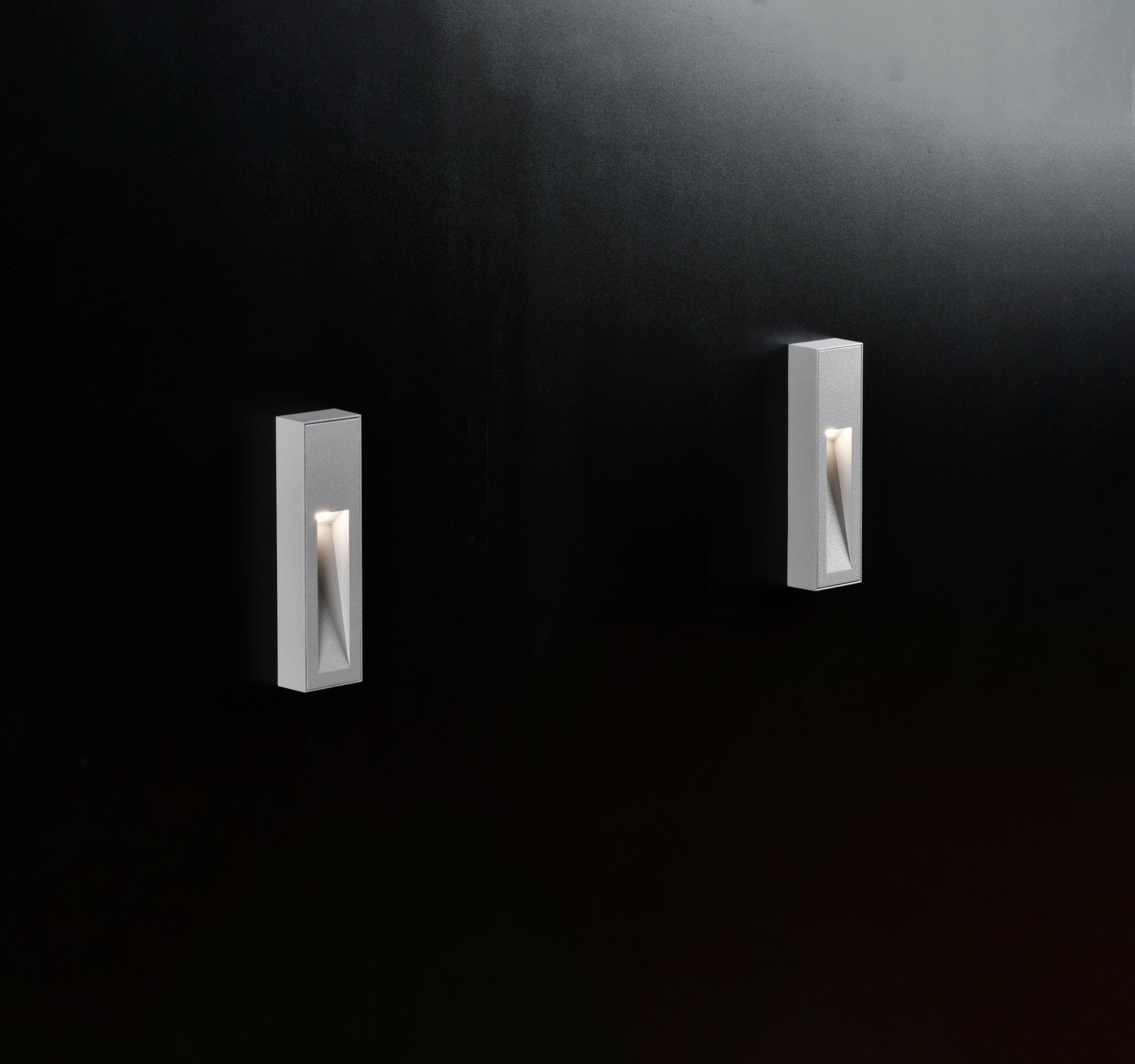 Открытый алюминиевый светодиодный настенный светильник PERFORMANCE iN LIGHTING Insert+ ARCH-00015275