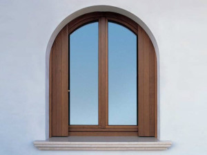 Дубовое створчатое окно с двойным остеклением