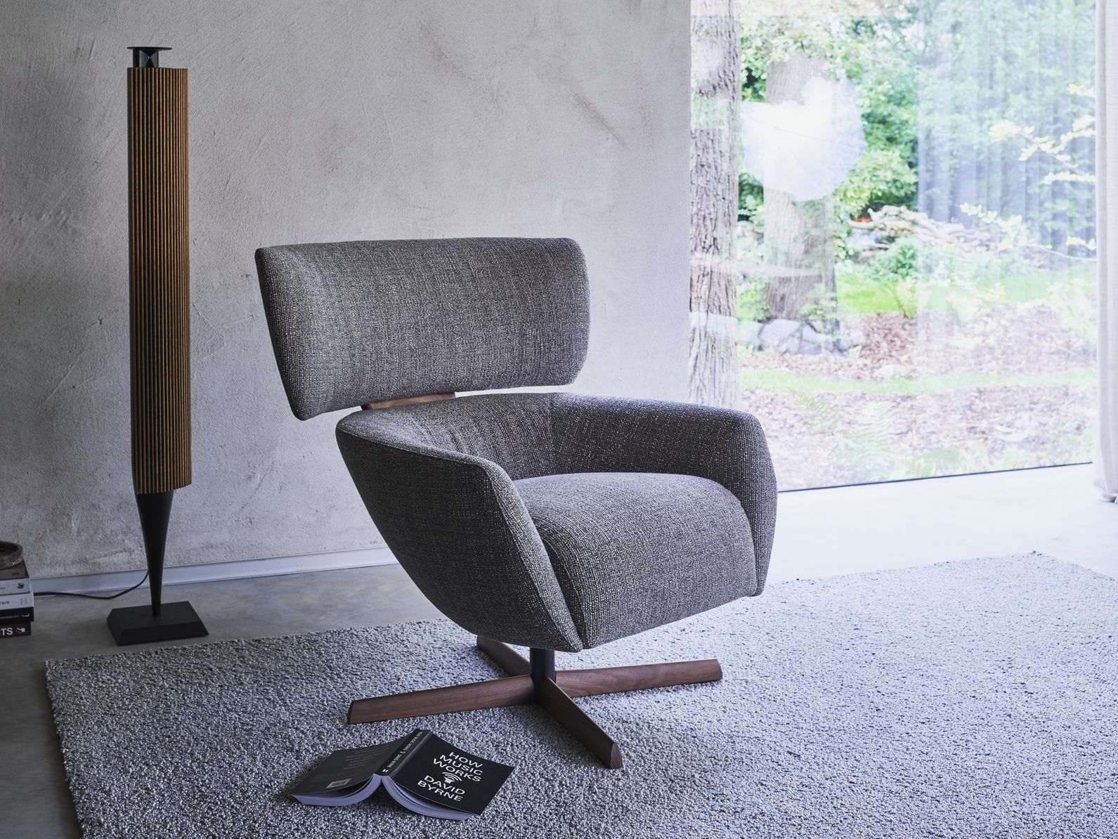 Тканевое кресло с подлокотниками Montis Джордж ARCH-00032114