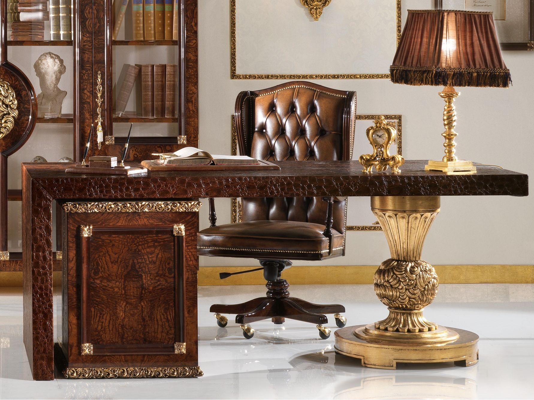 Прямоугольный стол из искусственной кожи с ящиками A.R. Arredamenti Grand Royal ARCH-00134168