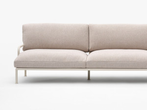 Тканевый садовый диван с подлокотниками