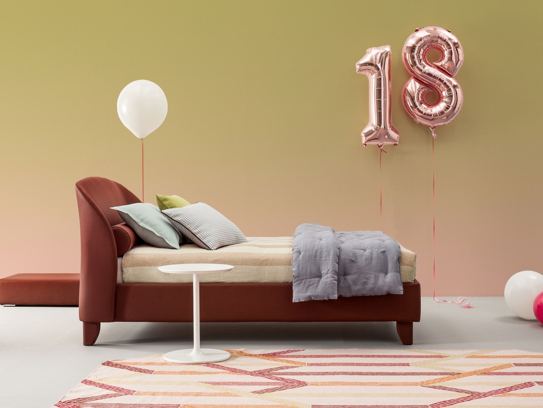 Односпальная кровать с мягким изголовьем Twils Carnaby ARCH-00089135