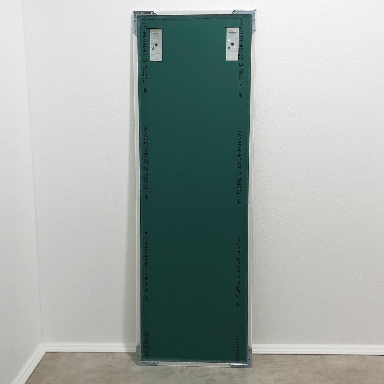 Зеркало серебряное в полный рост прямоугольное в багете "Рилайф" GRAUM ДИЗАЙНЕРСКИЕ 304152 Зеркальный  - Вид №2