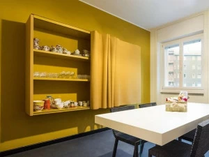 Lago Оборудованная стена с тканевой дверью Et voilà