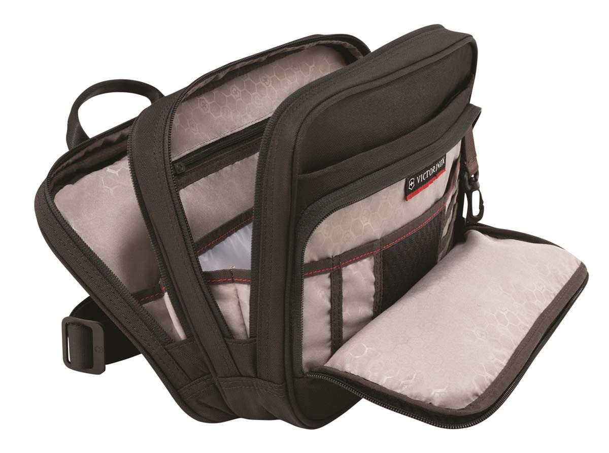 31173801 Сумка Travel Accessories Travel Companion Victorinox Travel Accessories 4.0  - Вид №1
