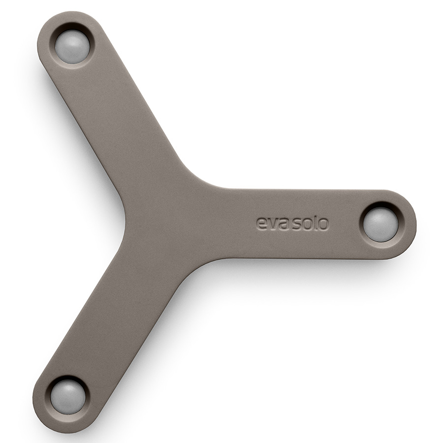 530757 Подставка под горячее на колесиках taupe Eva Solo  - Вид №3