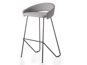 Барный стул с подставкой для ног