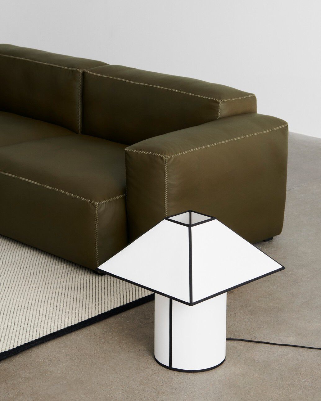 Переработанная светодиодная настольная лампа из ПЭТ Hay Ava ARCH-00063504 - Вид №24