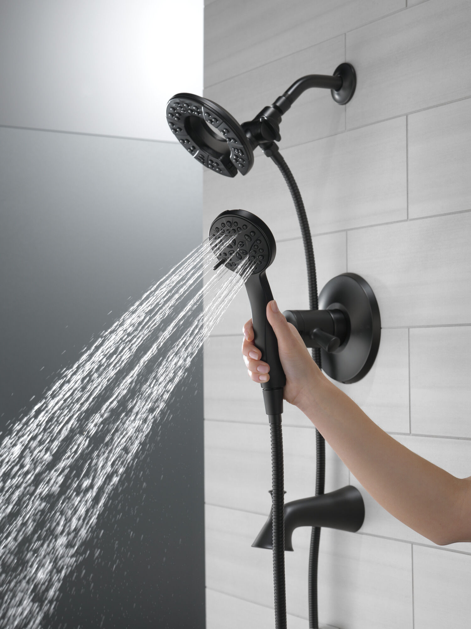 T17433-BL-I Ванна и облицовка для душа Monitor 17 Series Delta Faucet Kayra Матовый черный - Вид №4