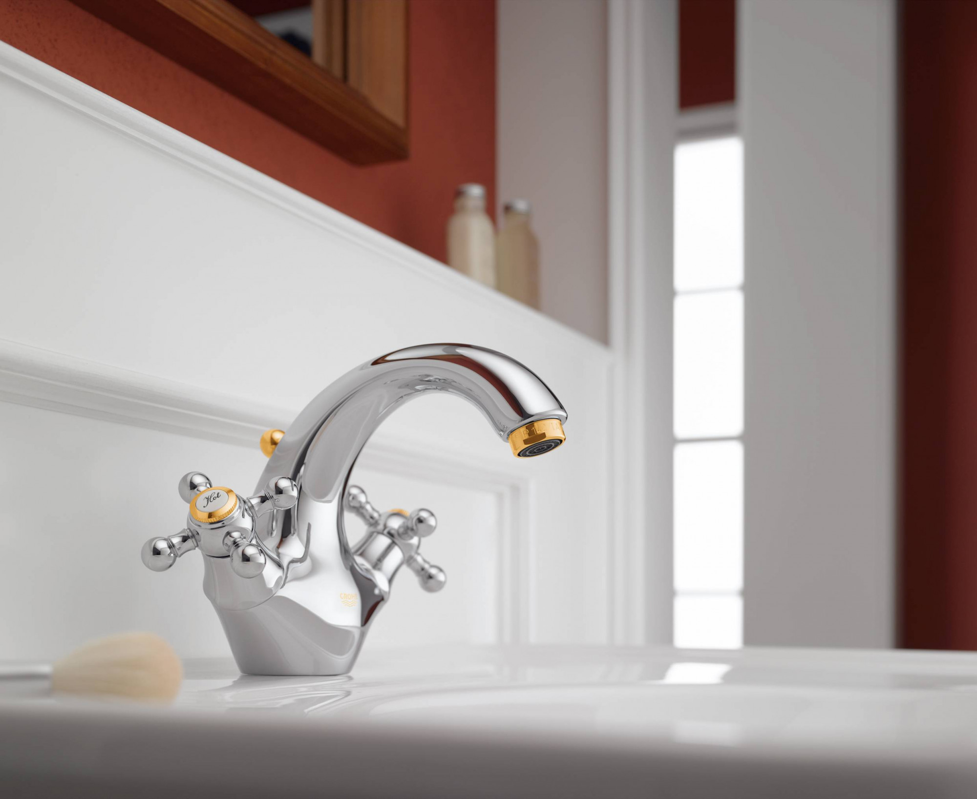 21012IG0 Смеситель для раковины Grohe Sinfonia хром золото