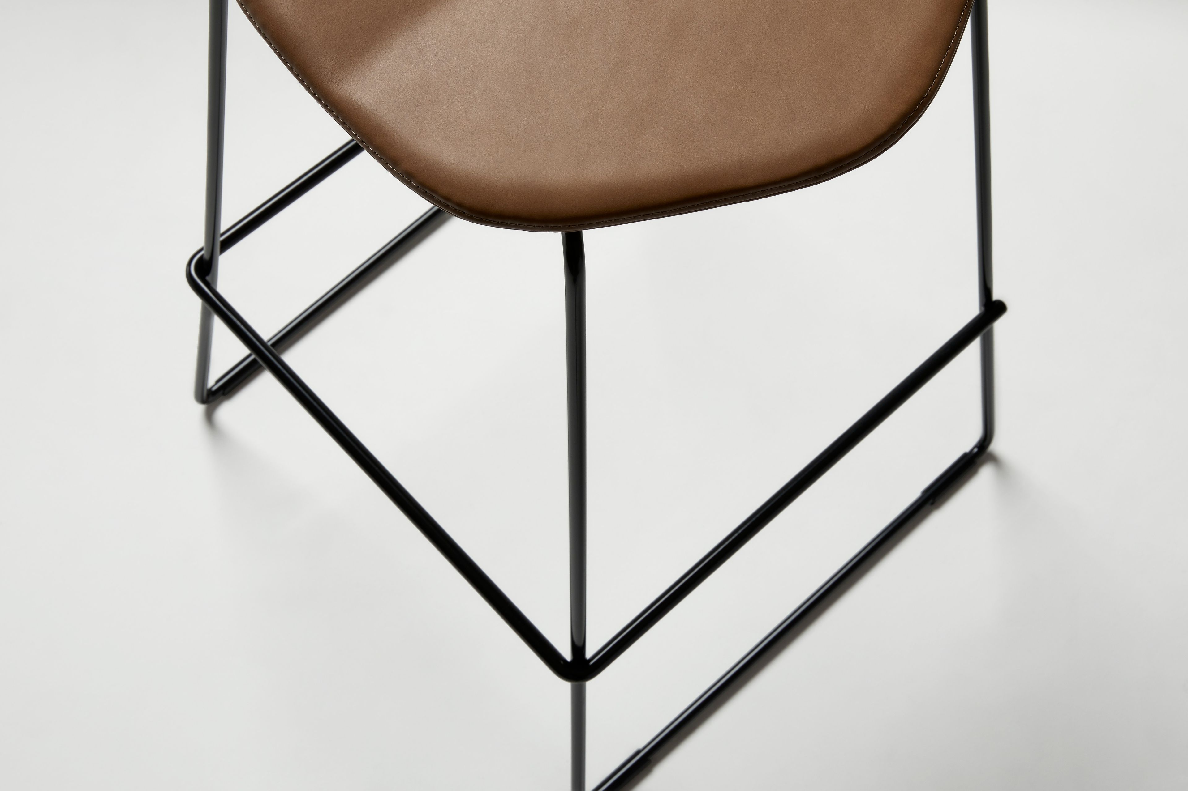 Высокий табурет из ткани Ross Gardam Duet ARCH-00116606 - Вид №8