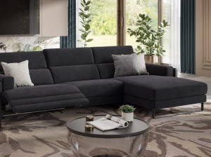 Тканевый диван с полуостровом