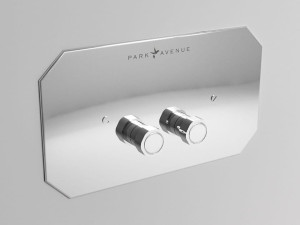 Металлическая панель управления туалетом