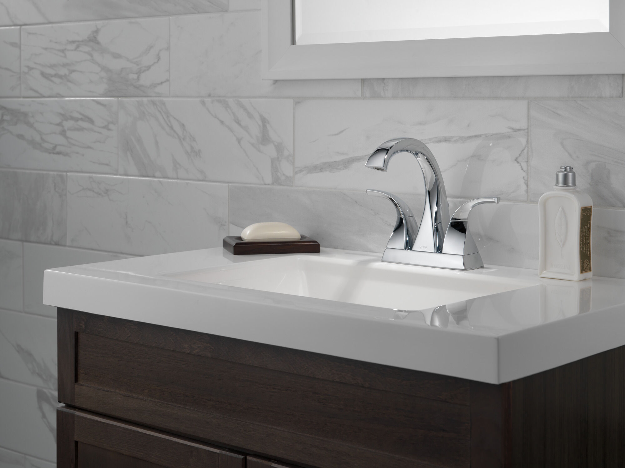 25779LF Смеситель для ванной комнаты с двумя ручками Delta Faucet DELTA Хром - Вид №3