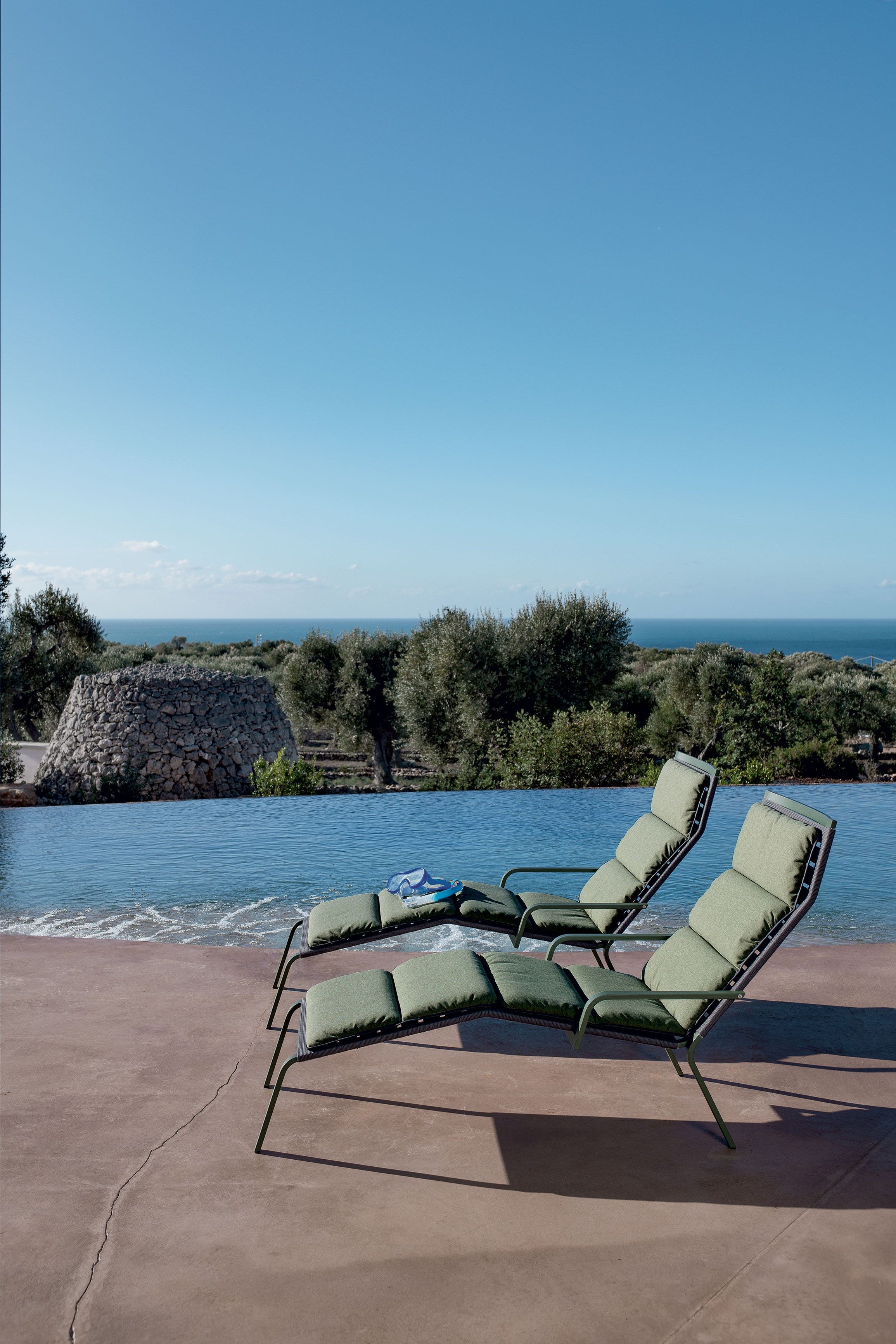 Прямоугольная однотонная подушка для наружного применения Kristalia Lips ARCH-00115312 - Вид №11