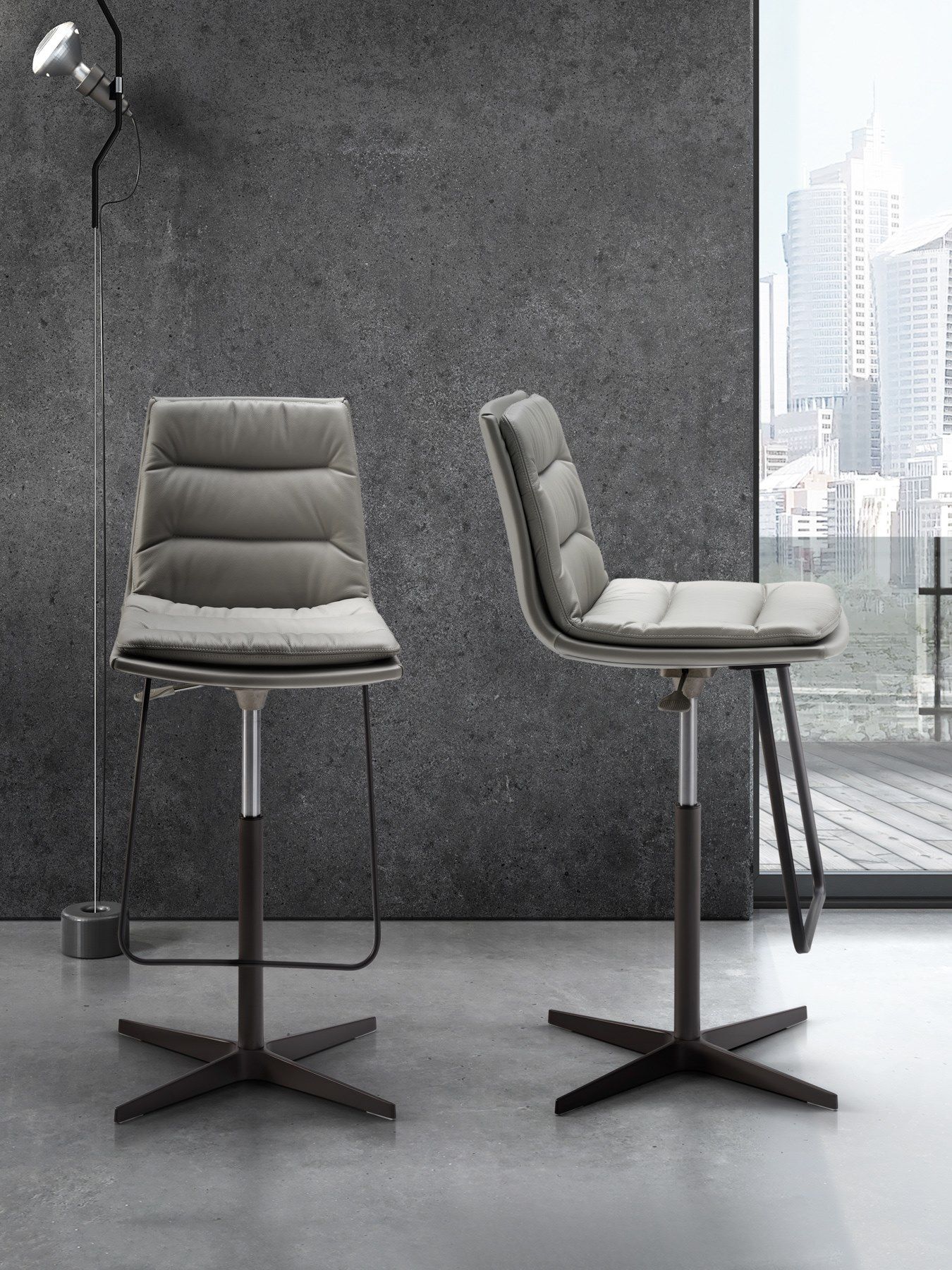 Регулируемый по высоте кожаный стул EFORMA Lady ARCH-00045307 - Вид №1