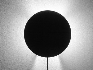 Стальной настенный светильник