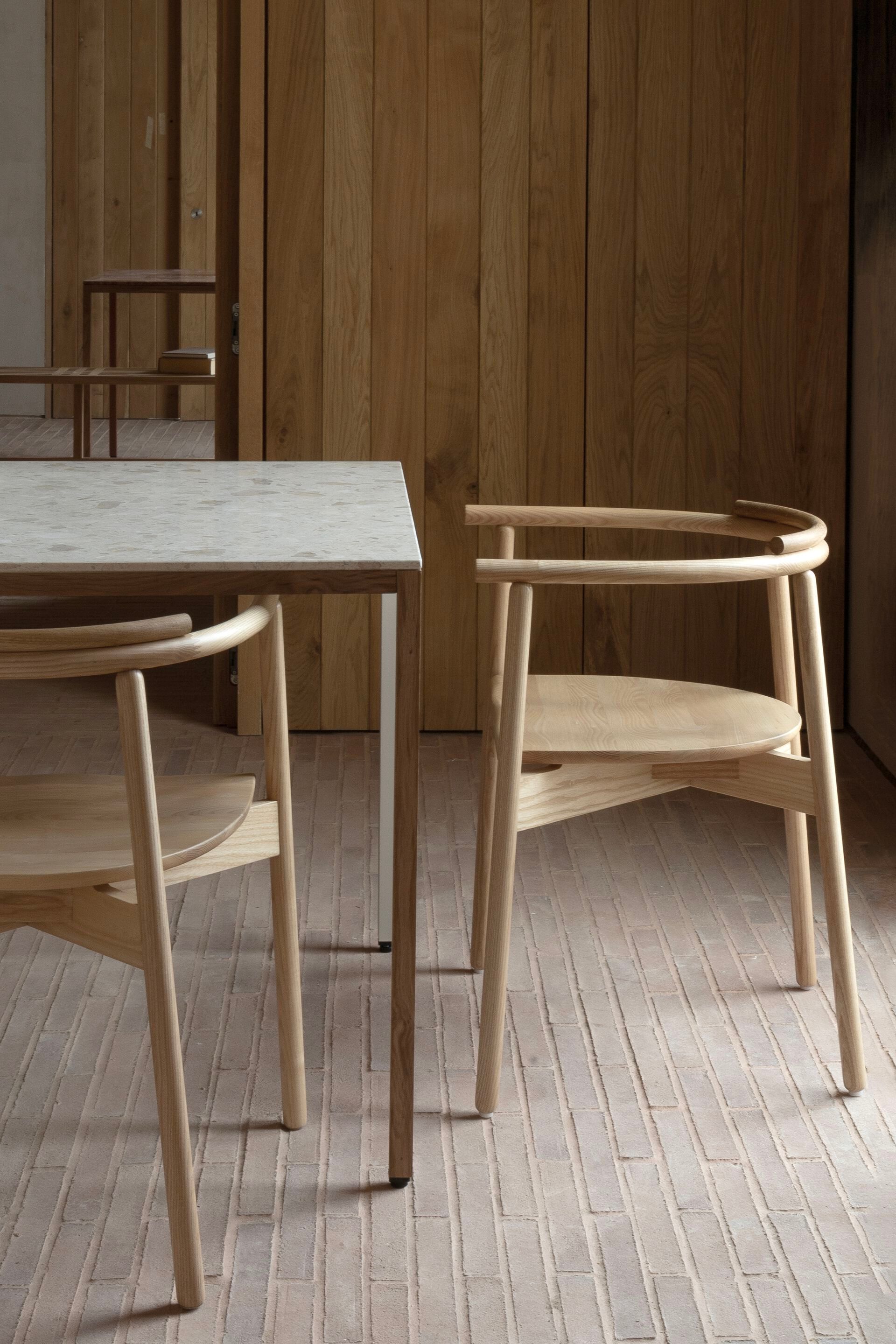 Деревянный стул с подлокотниками Branca Lisboa MARS ARCH-00110426 - Вид №3