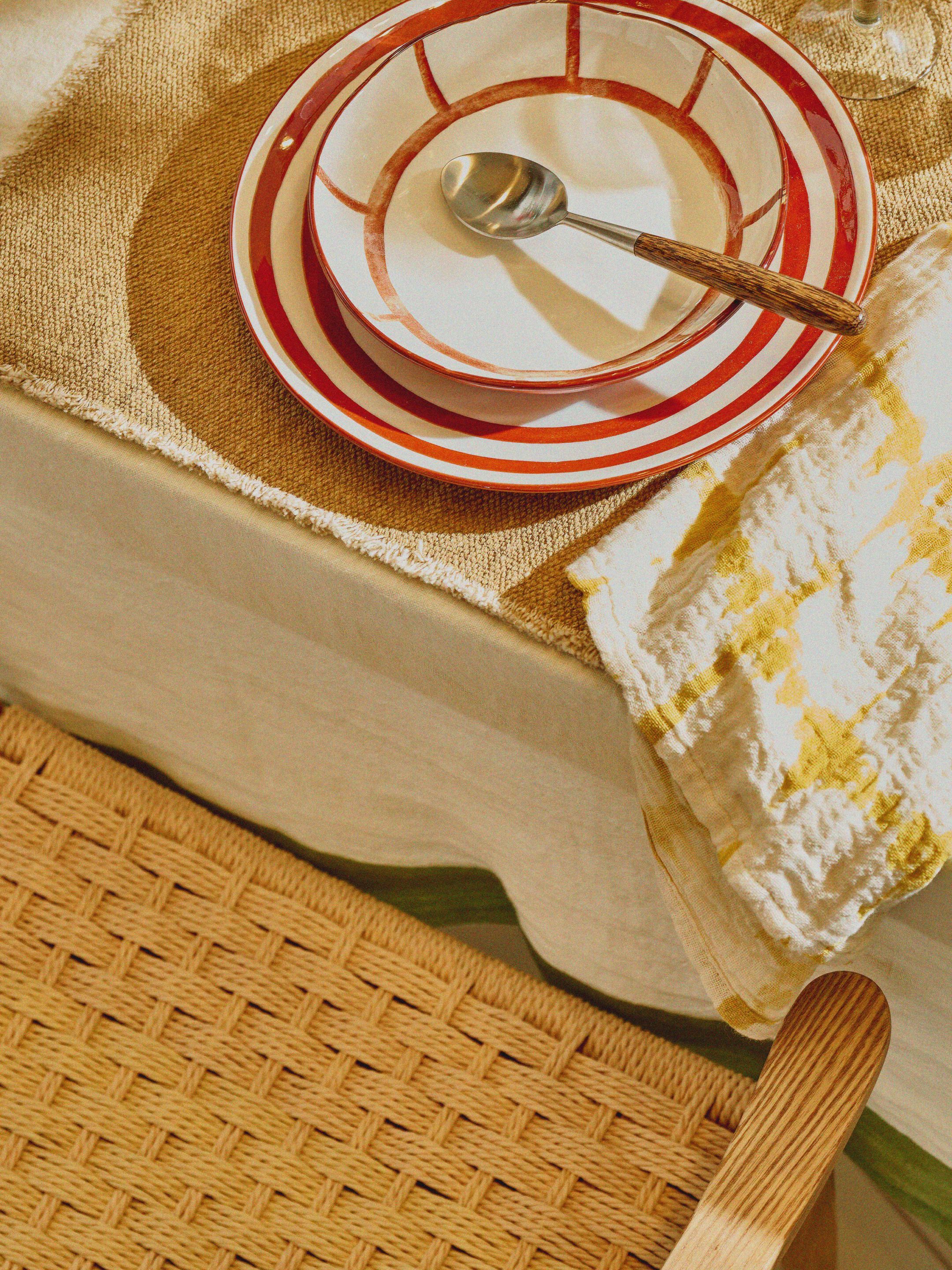 Фарфоровая тарелка POMAX Миконос ARCH-00066553 - Вид №5