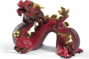 10672304 LLADRO Фигурка Lladro Красный дракон 14х18см, фарфор Фарфор