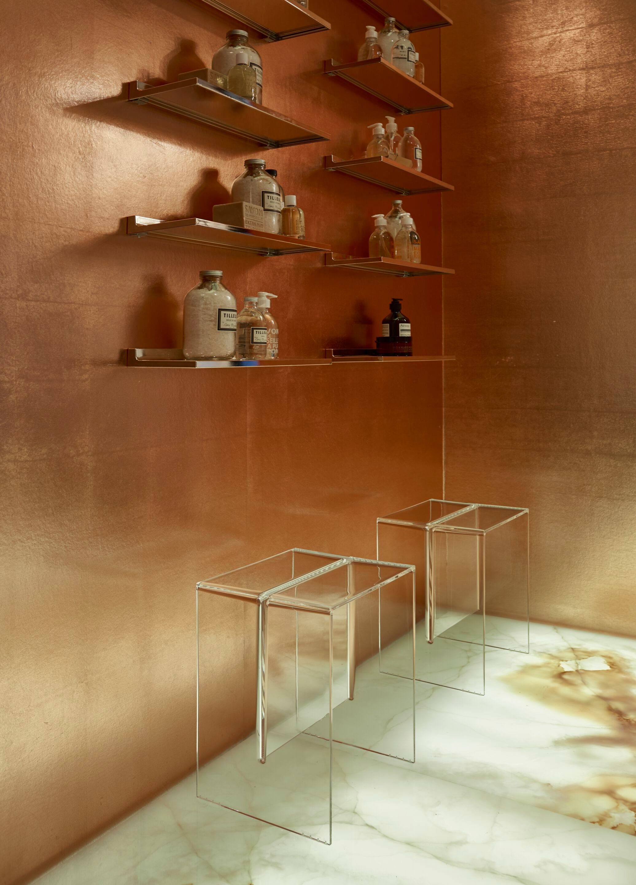 ПММА журнальный столик / табурет Kartell Kartell by Laufen ARCH-00026164 - Вид №1