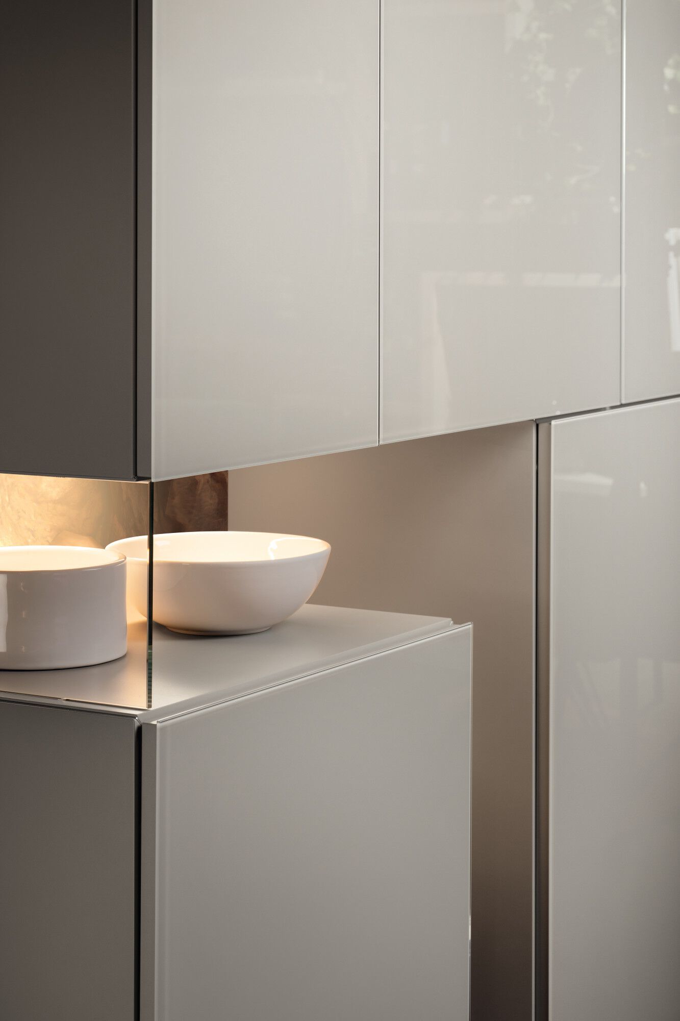 Стеклянный шкаф с распашными дверцами Lago 36e8 ARCH-00047585 - Вид №1