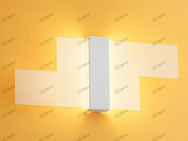 Linea Light Group Настенный светильник из стекла Triad 2.0 90335