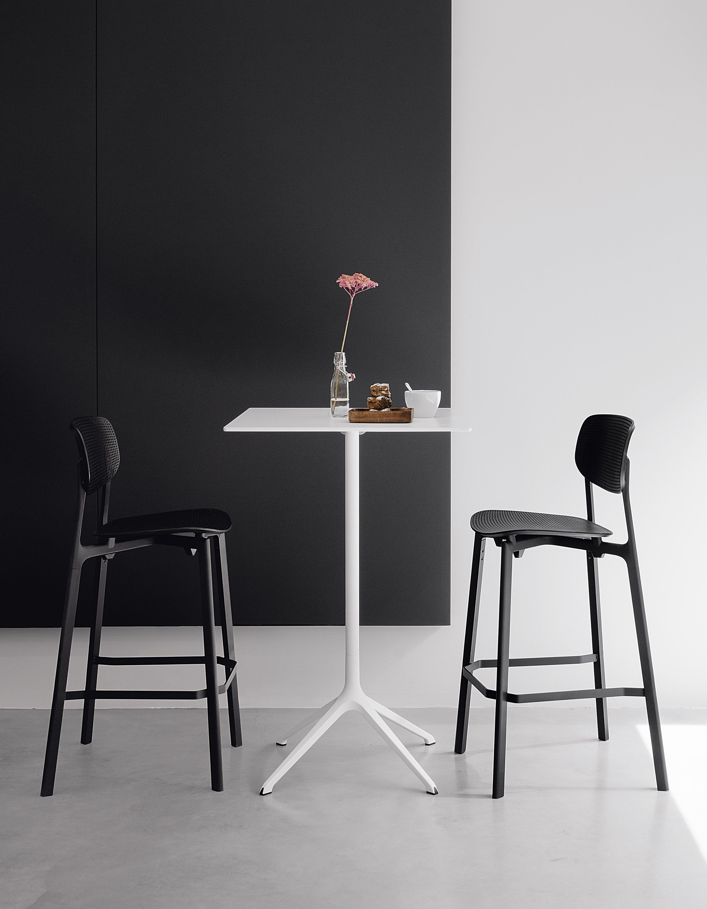 Прямоугольный стол с откидным верхом из литого алюминия Kristalia ARCH-00096698 - Вид №13