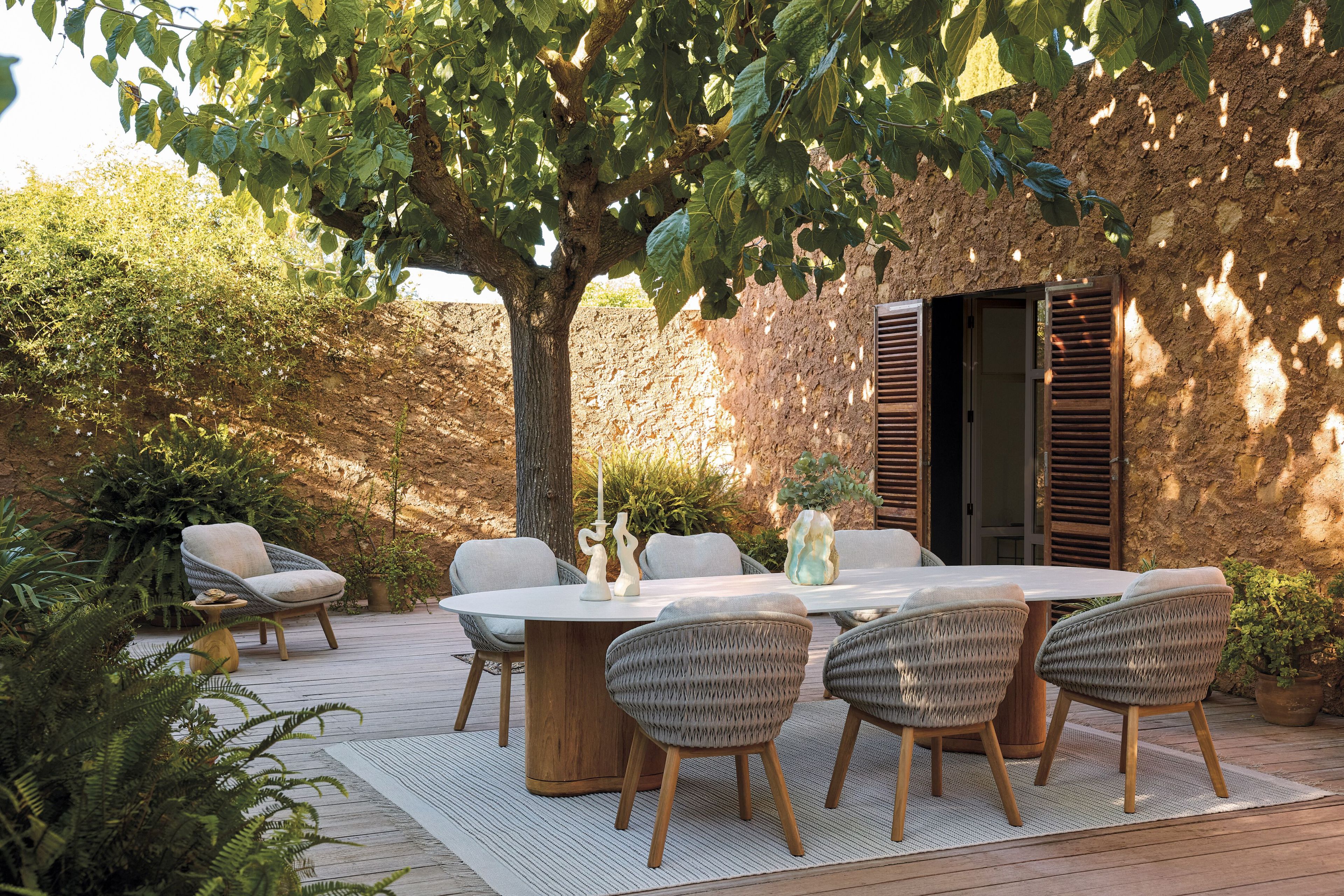 Круглый керамический обеденный стол с колесами MANUTTI Ogado ARCH-00019366 - Вид №1