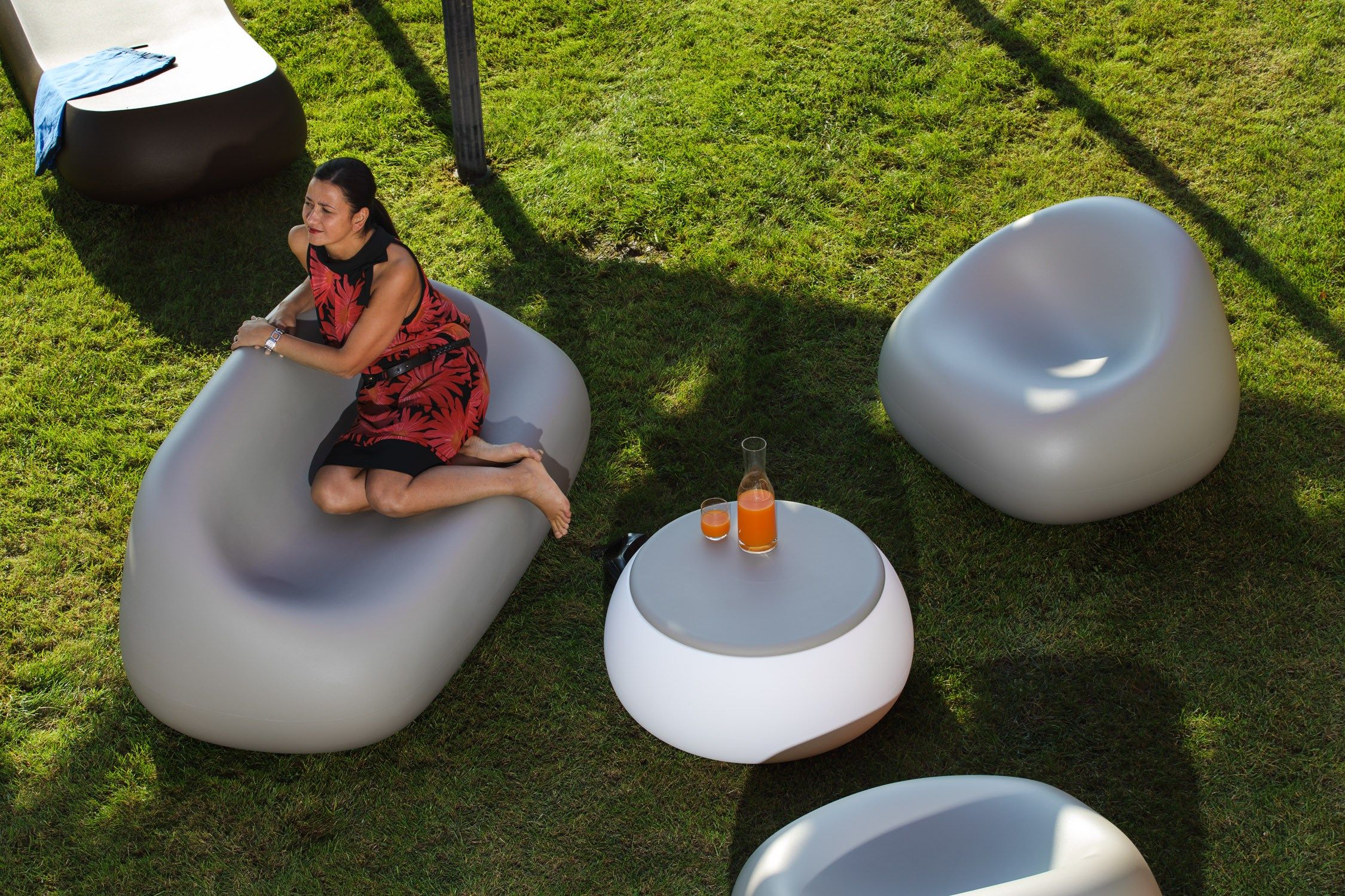 Кресло из полиэтилена PLUST Gumball ARCH-00021401 - Вид №2