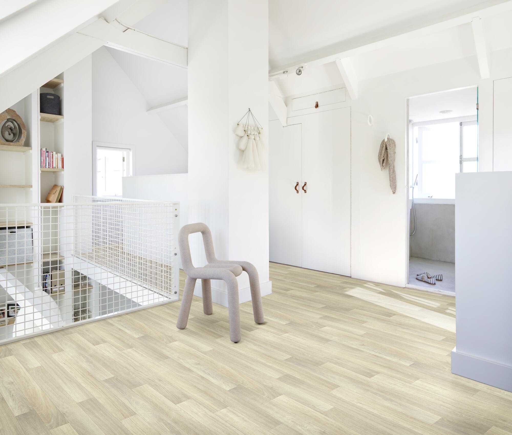 Нескользящий виниловый пол с эффектом дерева BEAUFLOR Polaris ARCH-00071857 - Вид №1