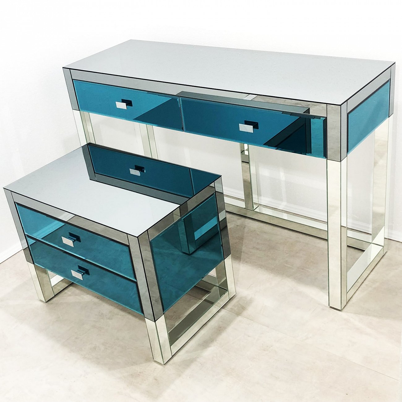 Прикроватная тумбочка дизайнерская синяя "Румми" GRAUM  304071 Зеркальный;синий  - Вид №7