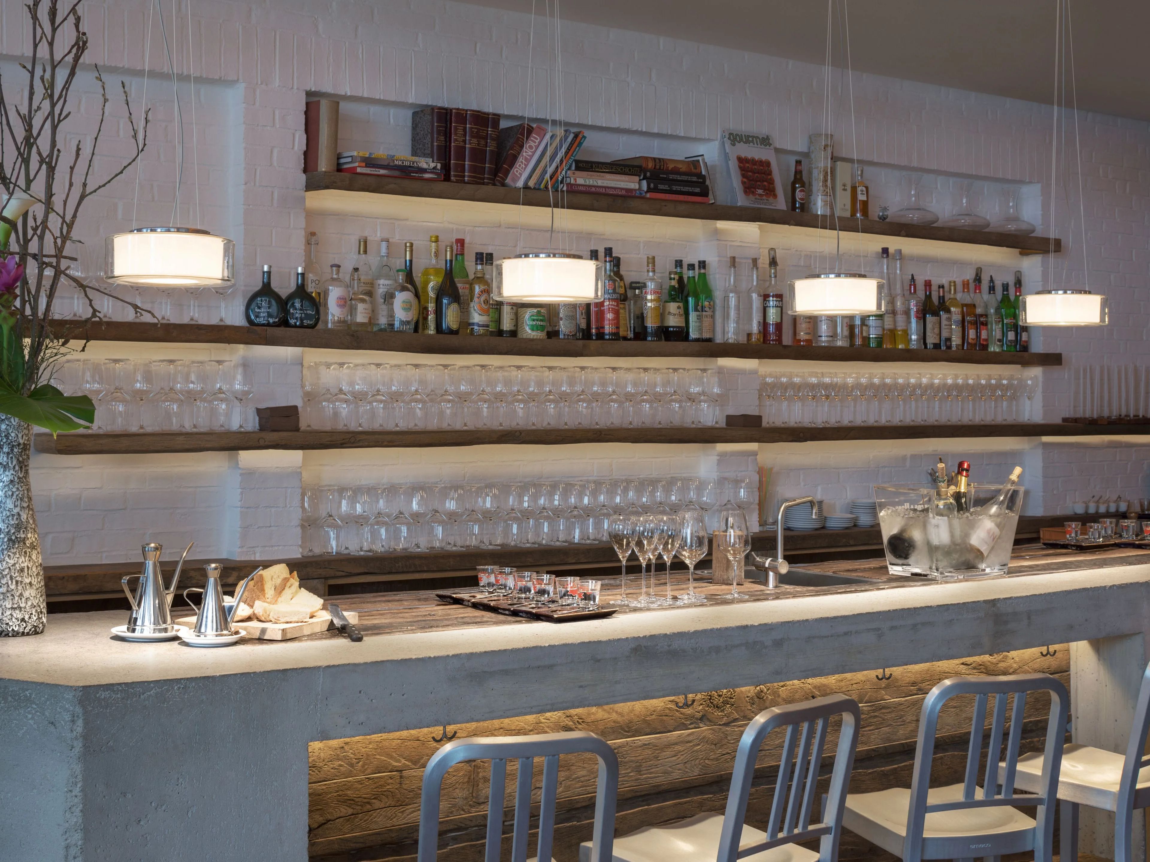 Стеклянный светодиодный подвесной светильник serien.lighting керлинг ARCH-00059878 - Вид №1