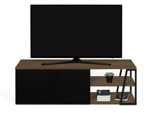 Шкаф для телевизора с распашными дверцами